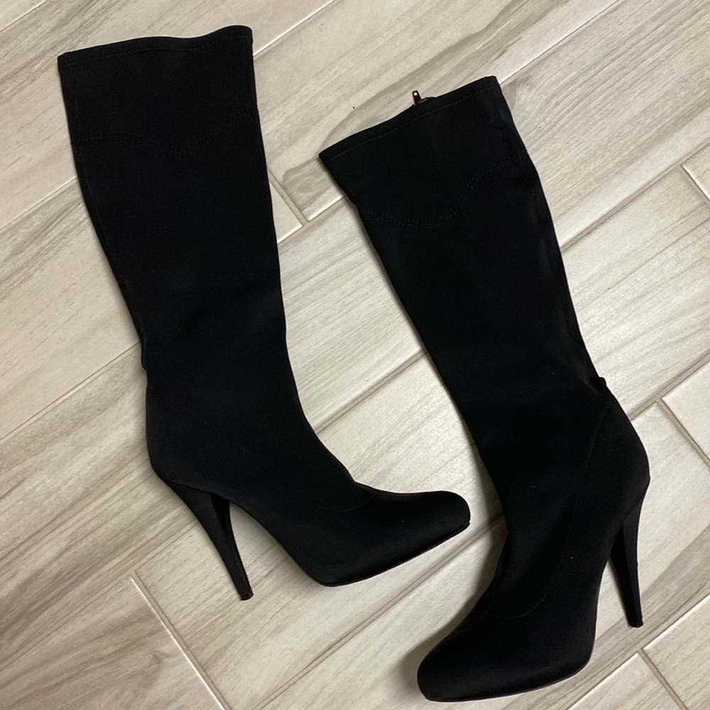 BP cloth, knee-high stilettos size 10